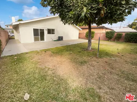 8846 Stoakes Ave, Downey, CA 90240 photo 8
