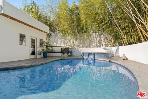 8600 Appian Way, Los Angeles, CA 90046