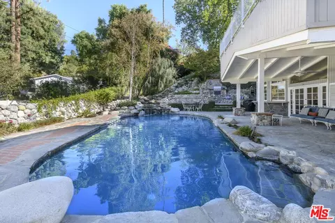 4616 Balboa Ave, Encino, CA 91316