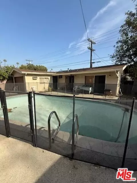 900 Norton Ave, Glendale, CA 91202 photo 4
