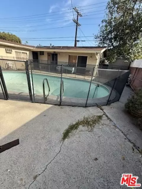 900 Norton Ave, Glendale, CA 91202 photo 3