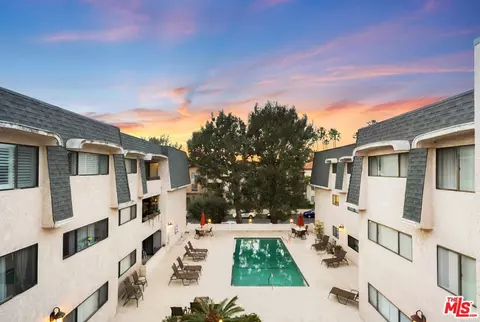 4700 Natick Ave #306, Sherman Oaks, CA 91403