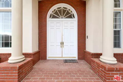 1451 Pathfinder Ave, Westlake Village, CA 91362