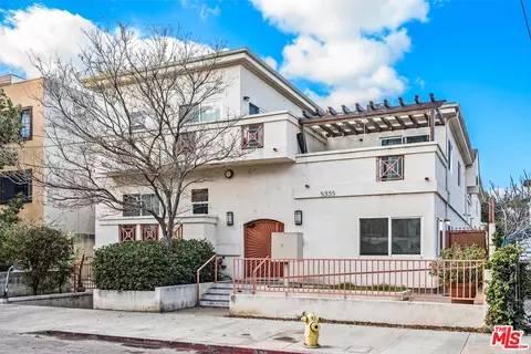 5335 Cartwright Ave #4, North Hollywood, CA 91601
