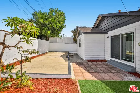 Exterior - 737 W 145th St, Gardena, CA 90247 photo 3 of 5