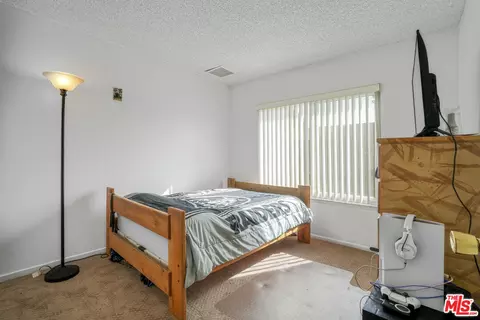 806 E Kildare St, Lancaster, CA 93535 photo 27