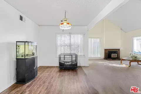 806 E Kildare St, Lancaster, CA 93535 photo 8
