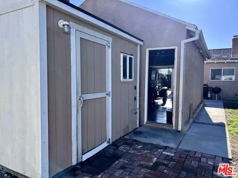 708 N Frederic St, Burbank, CA 91505 photo 23