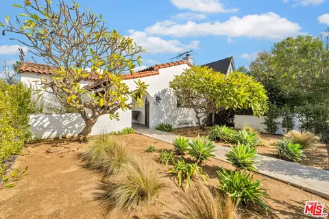 2206 Overland Ave, Los Angeles, CA 90064