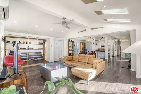 4201 Topanga Canyon Blvd #133, Woodland Hills, CA 91364