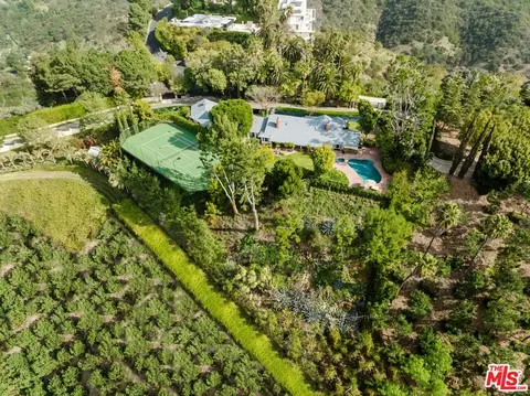 1237 Bel Air Rd, Los Angeles, CA 90077