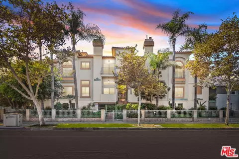 5635 Woodman Ave #F, Valley Glen, CA 91401