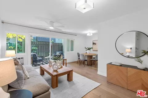 4921 Indian Wood Rd #386, Culver City, CA 90230