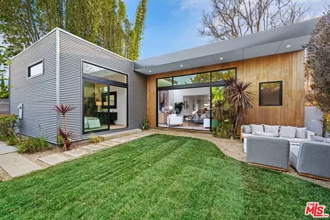 10832 Ashby Ave, Los Angeles, CA 90064