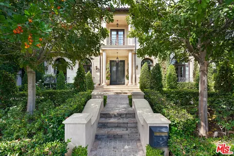 620 Walden Dr, Beverly Hills, CA 90210