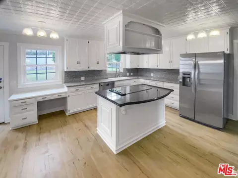 727 Kilbourne Dr, Upland, CA 91784 photo 6
