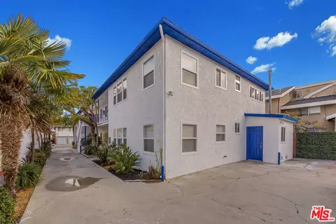 Exterior - 4308 E 4th St, Long Beach, CA 90814 photo 4 of 6