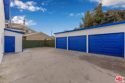Exterior - 4308 E 4th St, Long Beach, CA 90814 photo 5 of 6