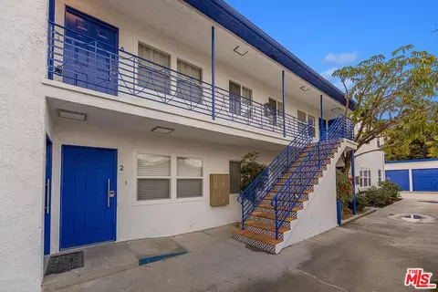 Exterior - 4308 E 4th St, Long Beach, CA 90814 photo 2 of 6