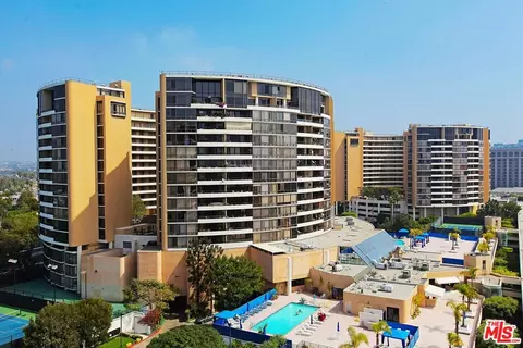 4267 Marina City Dr #500, Marina Del Rey, CA 90292