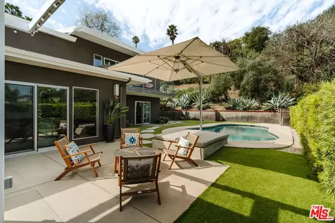 3551 Royal Woods Dr, Sherman Oaks, CA 91403
