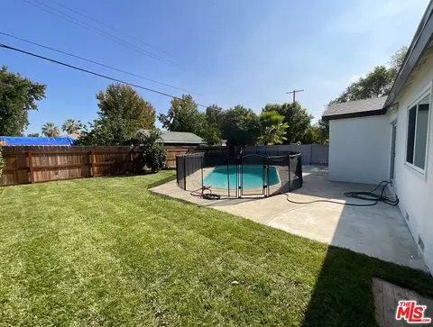 Exterior - 6906 Balcom Ave, Reseda, CA 91335 photo 2 of 4