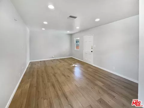 Living - 6906 Balcom Ave, Reseda, CA 91335 photo 2 of 3