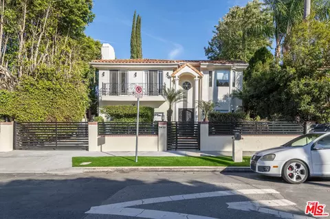 5430 Amigo Ave, Tarzana, CA 91356