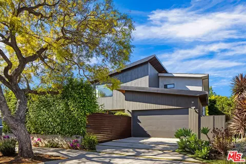 3661 Wade St, Los Angeles, CA 90066