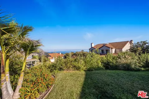 23472 W Moon Shadows Dr, Malibu, CA 90265