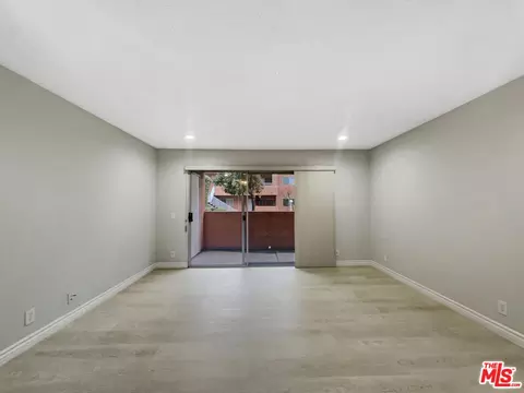 12601 Van Nuys Blvd #110, Pacoima, CA 91331 photo 3