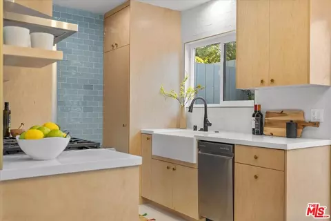 633 Grant St #2, Santa Monica, CA 90405