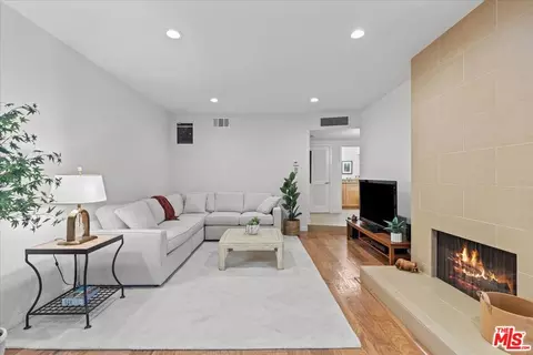 521 Montana Ave #113, Santa Monica, CA 90403