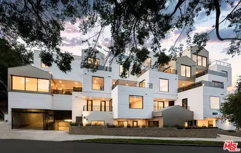3649 Regal Pl #102, Los Angeles, CA 90068