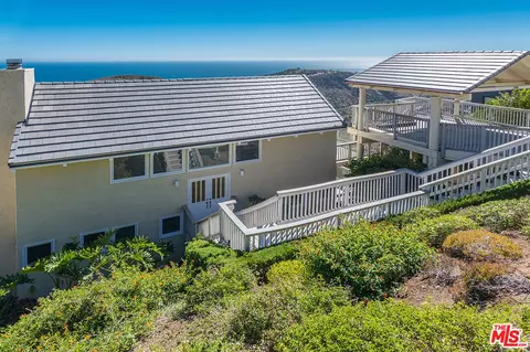 2959 Seabreeze Dr, Malibu, CA 90265