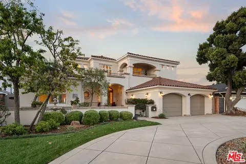 6307 Riggs Pl, Los Angeles, CA 90045