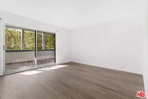 190 Arroyo Ter #104, Pasadena, CA 91103 photo 21