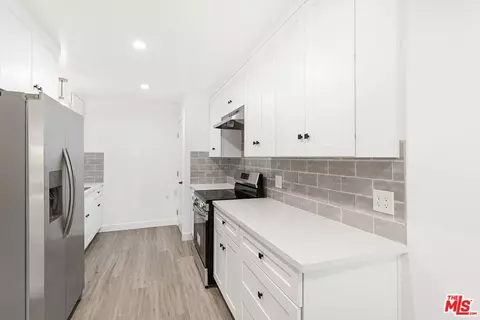 190 Arroyo Ter #104, Pasadena, CA 91103 photo 13