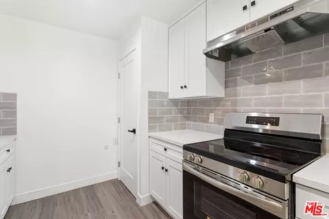 190 Arroyo Ter #104, Pasadena, CA 91103 photo 19