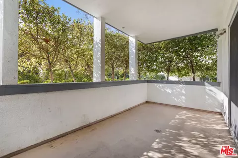 190 Arroyo Ter #104, Pasadena, CA 91103 photo 29