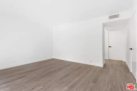 190 Arroyo Ter #104, Pasadena, CA 91103 photo 22