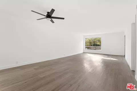 190 Arroyo Ter #104, Pasadena, CA 91103 photo 11