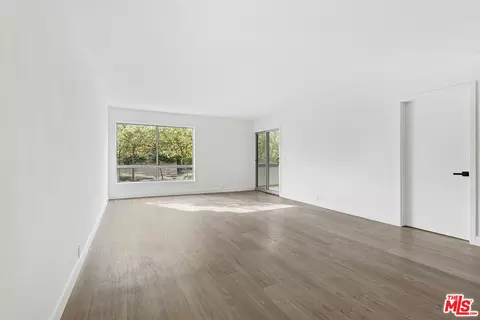 190 Arroyo Ter #104, Pasadena, CA 91103 photo 9
