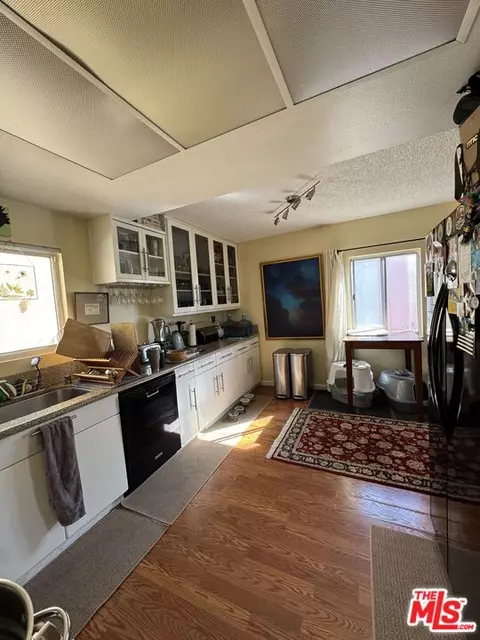 Kitchen - 1724 Broadway St, Oceanside, CA 92054 photo 4 of 4