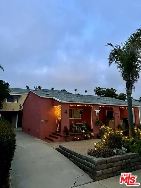 1724 Broadway St, Oceanside, CA 92054