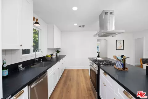 Kitchen - 6543 Newcastle Ave, Reseda, CA 91335 photo 3 of 4