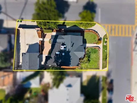 View/Area - 6543 Newcastle Ave, Reseda, CA 91335 photo 1 of 2