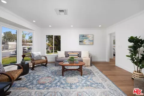 Living - 6543 Newcastle Ave, Reseda, CA 91335 photo 2 of 4