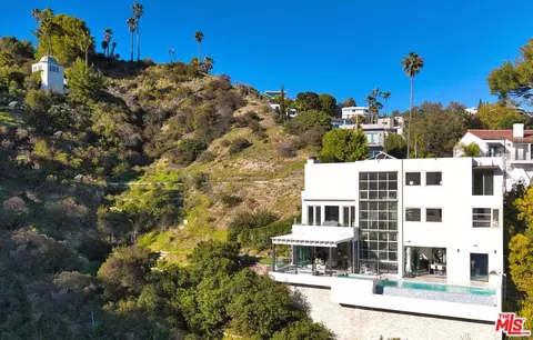 0 Warbler Way, Beverly Hills, CA 90210