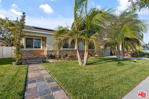 5355 W 124th Pl, Hawthorne, CA 90250